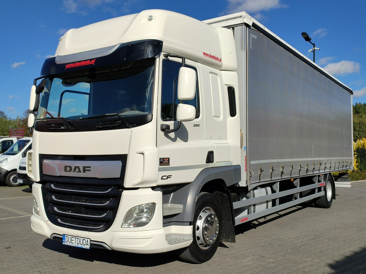 DAF CF 290 E6 Firana Tył Drzwi Dach Podnoszony / Zsuwany Długi 9.30m - Camión lona: foto 4 DAF CF 290 E6 Firana Tył Drzwi Dach Podnoszony / Zsuwany Długi 9.30m - Camión lona: foto 4