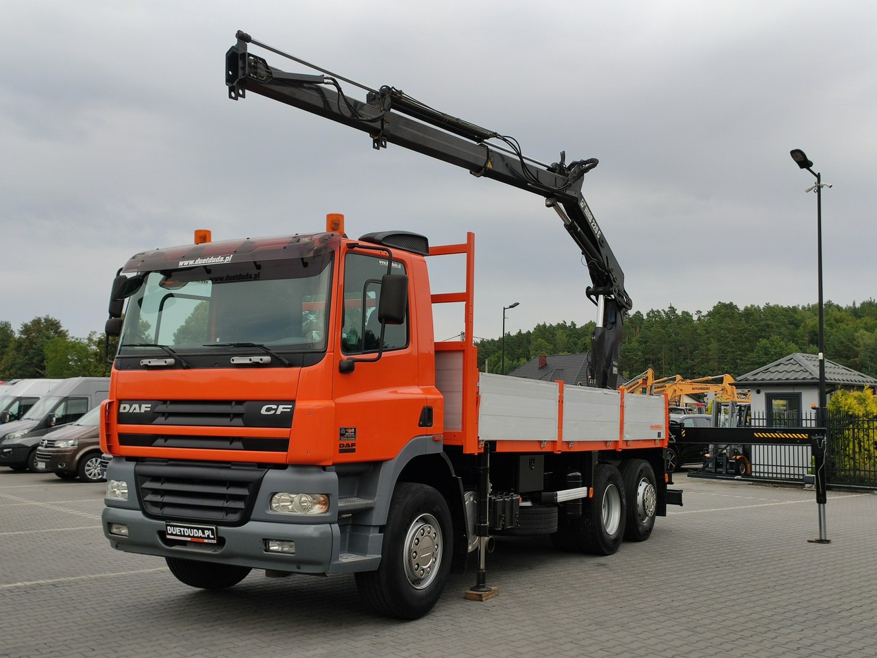 DAF CF 85.380 6x2 Oś Skrętna Skrzynia HDS HIAB 220C + Pilot - Camión caja abierta, Camión grúa: foto 2 DAF CF 85.380 6x2 Oś Skrętna Skrzynia HDS HIAB 220C + Pilot - Camión caja abierta, Camión grúa: foto 2