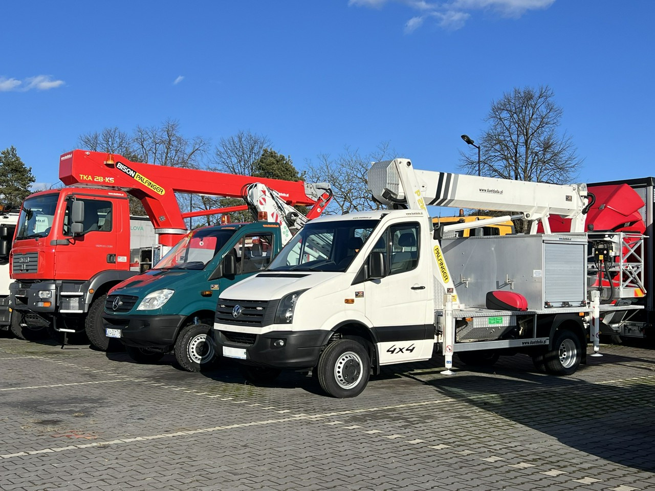 Iveco Volkswagen Crafter 4x4 Zwyżka 21m Palfinger P210BK JIP-Ogon udt - Camión con plataforma elevadora: foto 1 Iveco Volkswagen Crafter 4x4 Zwyżka 21m Palfinger P210BK JIP-Ogon udt - Camión con plataforma elevadora: foto 1