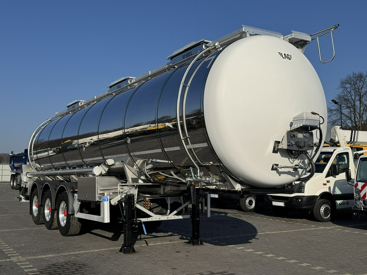 Lag Spożywcza Magyar Izolowana Webasto Pompa Elektryczna do Zrzutu - Semirremolque cisterna: foto 4 Lag Spożywcza Magyar Izolowana Webasto Pompa Elektryczna do Zrzutu - Semirremolque cisterna: foto 4