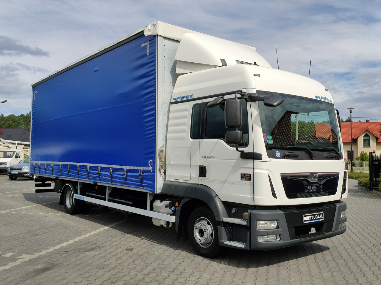 MAN TGL12.250 E6 Firana Tył Drzwi Dach Zsuwany Bogato Wyposażony - Camión lona: foto 4 MAN TGL12.250 E6 Firana Tył Drzwi Dach Zsuwany Bogato Wyposażony - Camión lona: foto 4