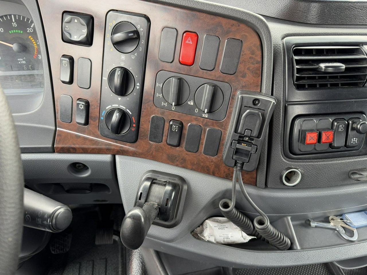 Camión con plataforma elevadora Mercedes AXOR 1829 4x4 Zwyżka RUTHMANN STEIGER T270S16 Podnośnik Koszowy: foto 32