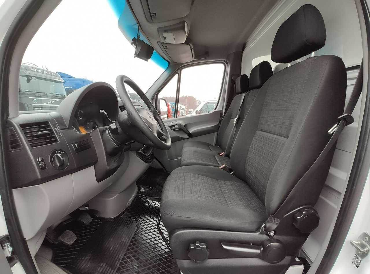 Furgoneta caja cerrada Mercedes Sprinter: foto 22