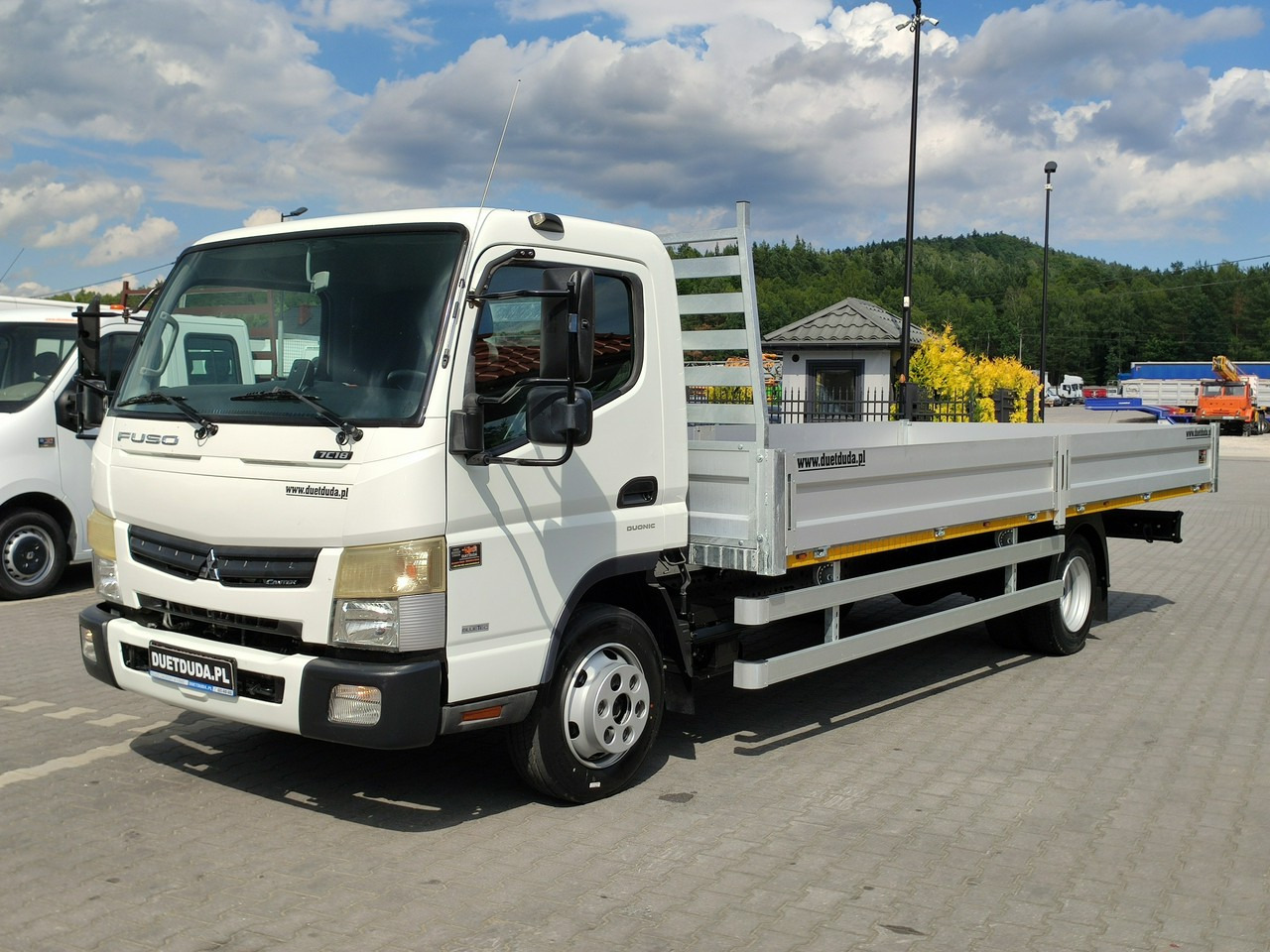 Mitsubishi Canter 7C18 3.0/150 KM Skrzyniowy Automat Klima - Camión caja abierta: foto 5 Mitsubishi Canter 7C18 3.0/150 KM Skrzyniowy Automat Klima - Camión caja abierta: foto 5