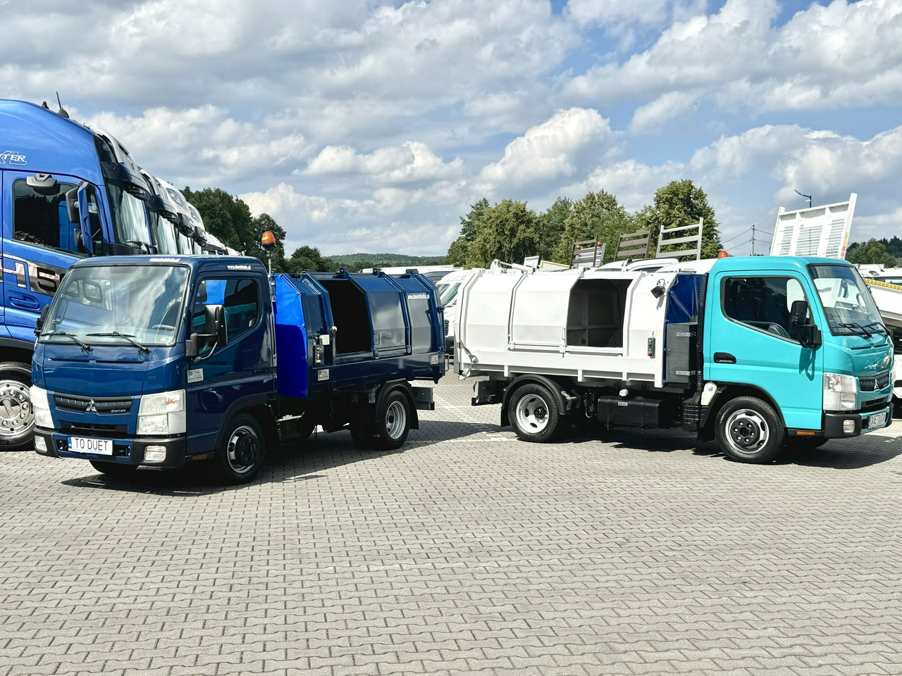 Mitsubishi Canter - Camión de basura: foto 1 Mitsubishi Canter - Camión de basura: foto 1