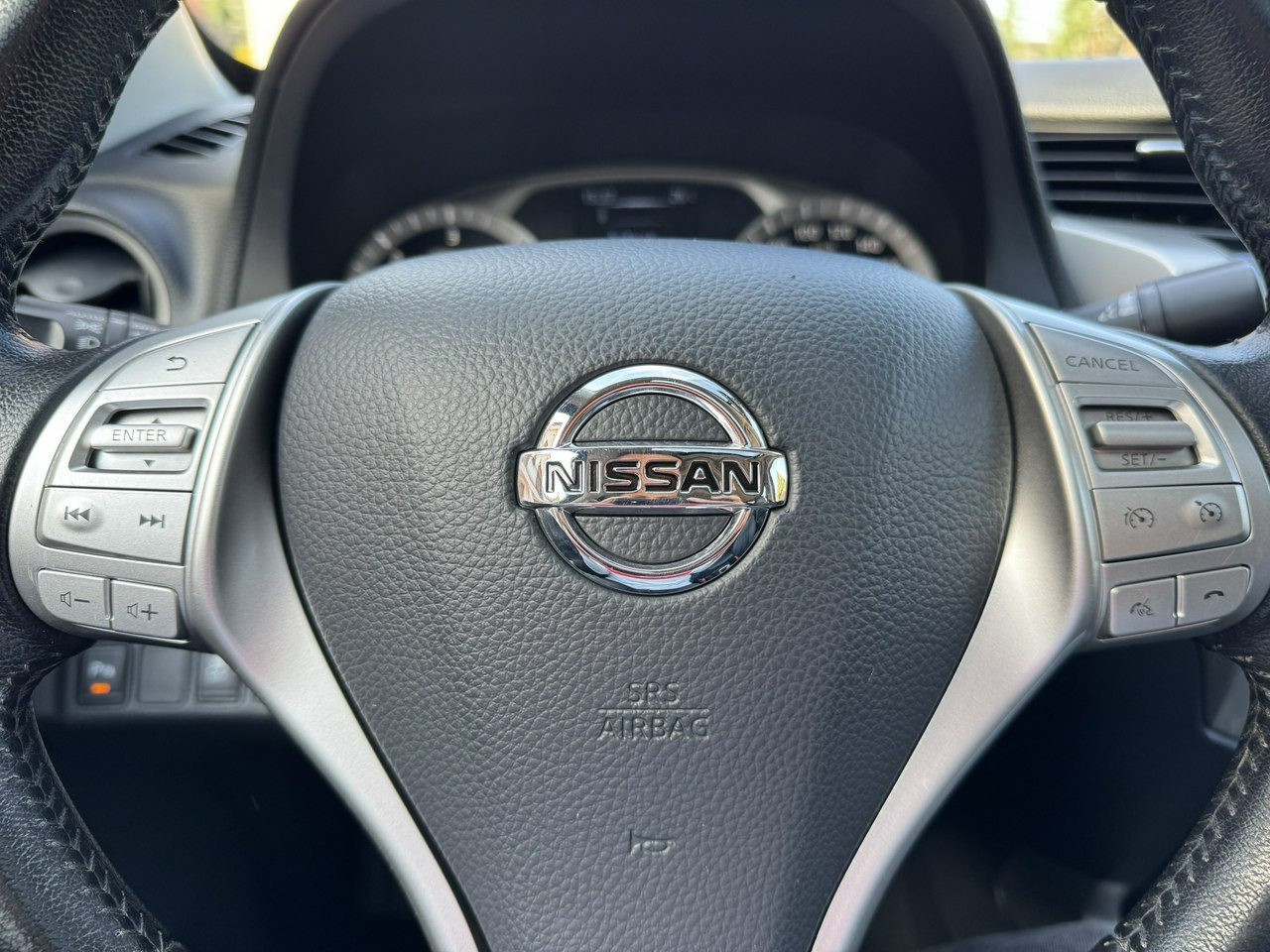 Pick-up Nissan Navara: foto 19