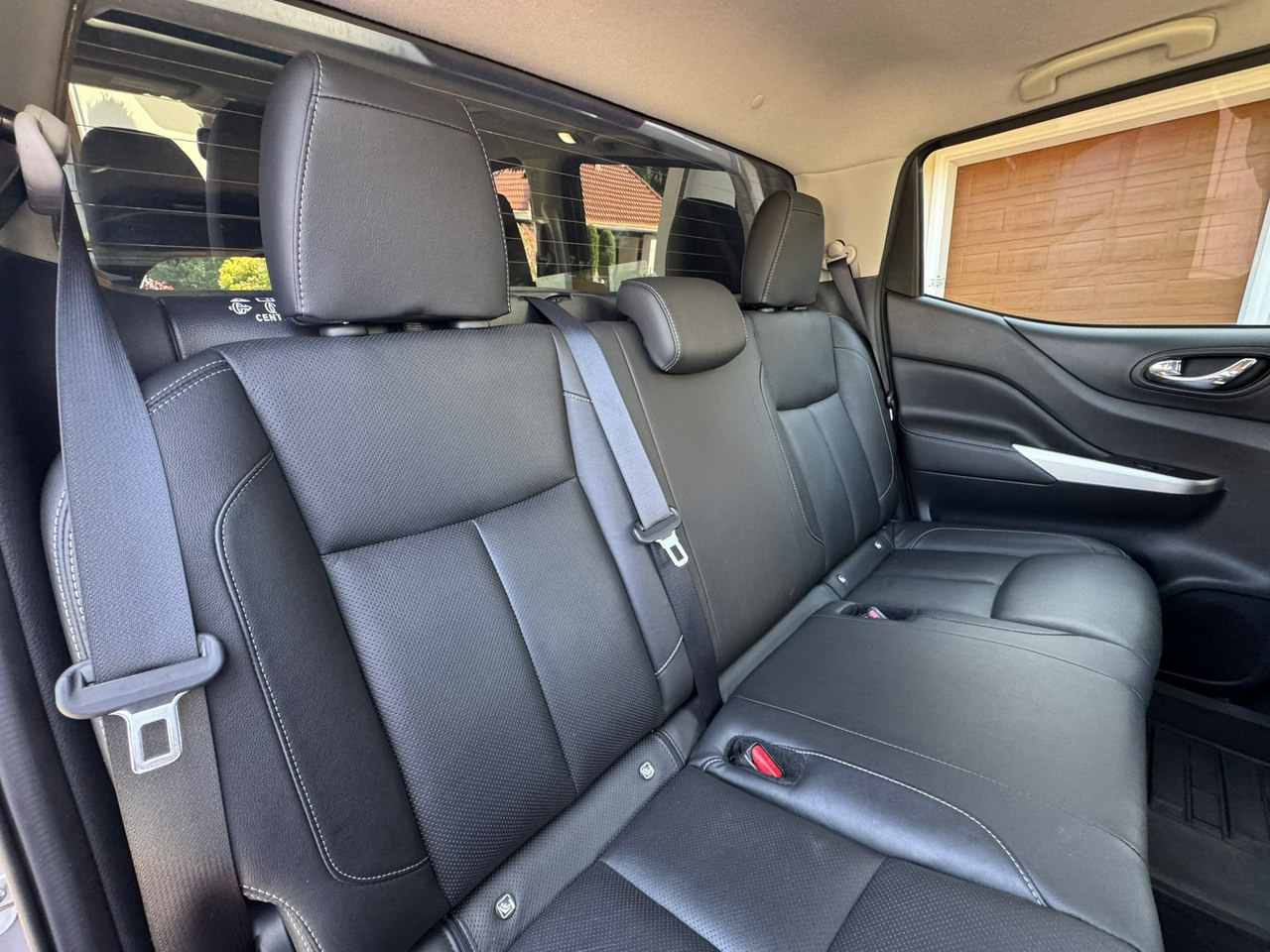 Pick-up Nissan Navara: foto 33