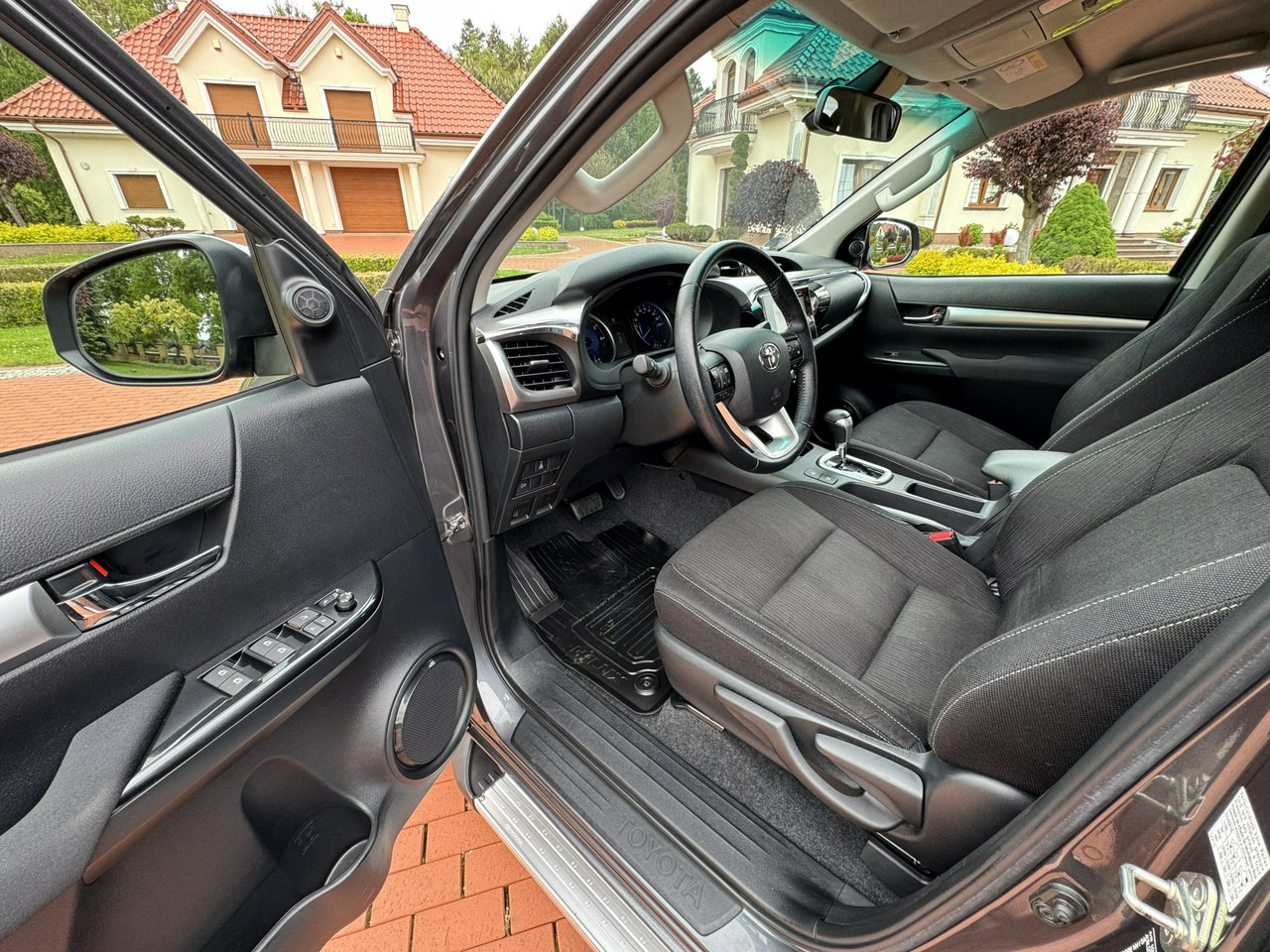 Pick-up Toyota Hilux: foto 20