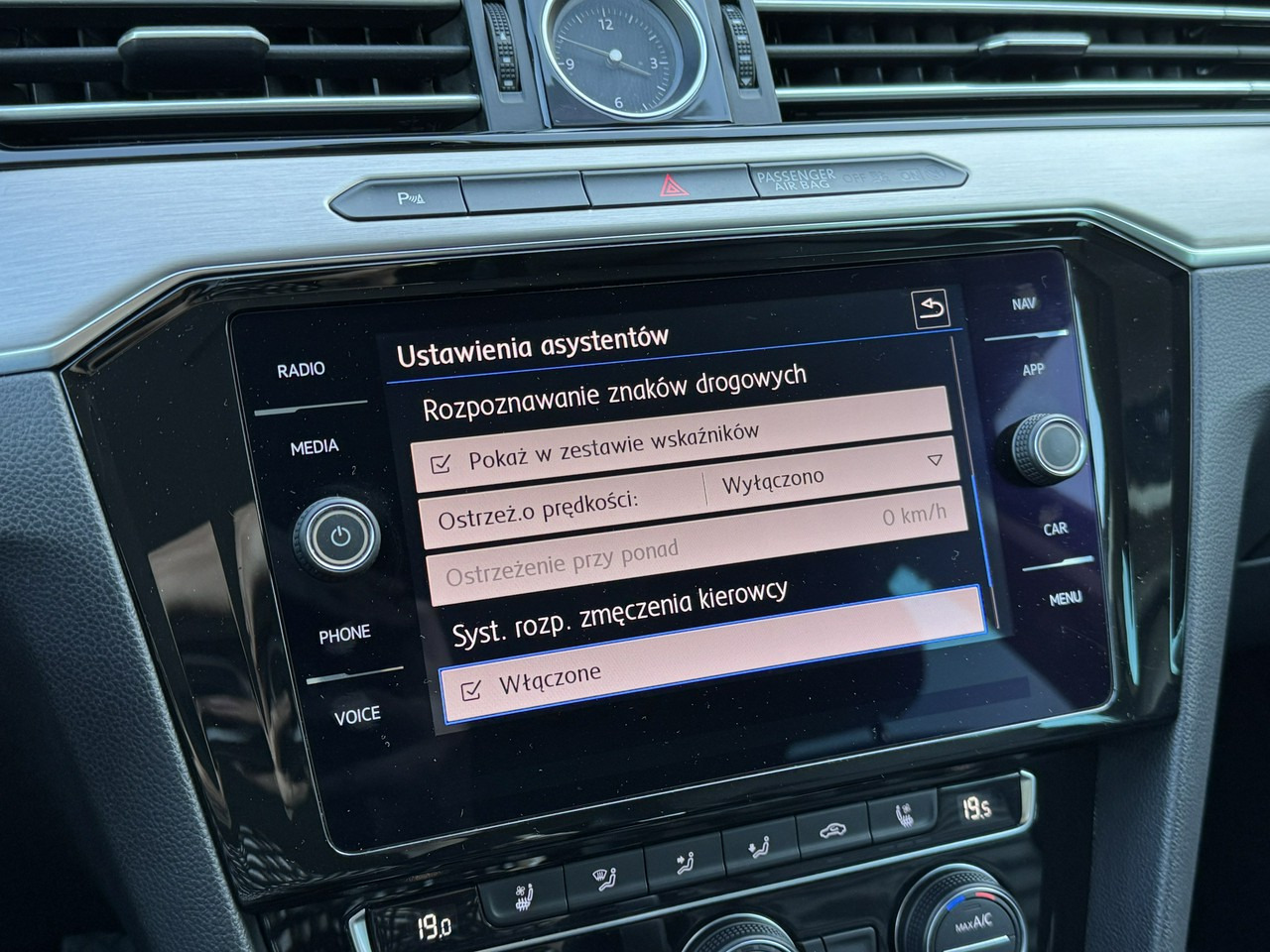 Coche Volkswagen Passat: foto 28