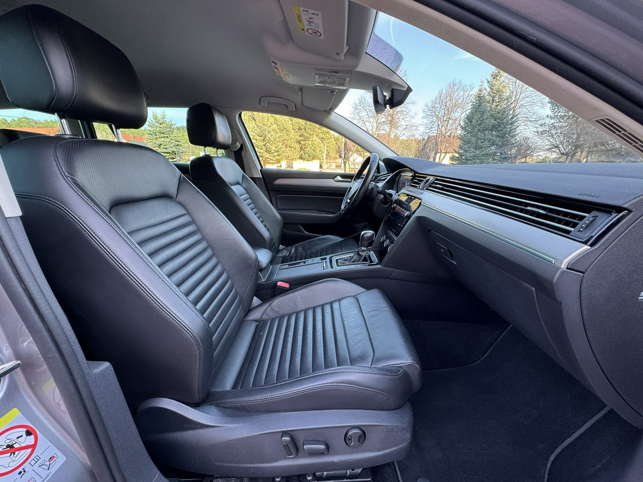Coche Volkswagen Passat: foto 44