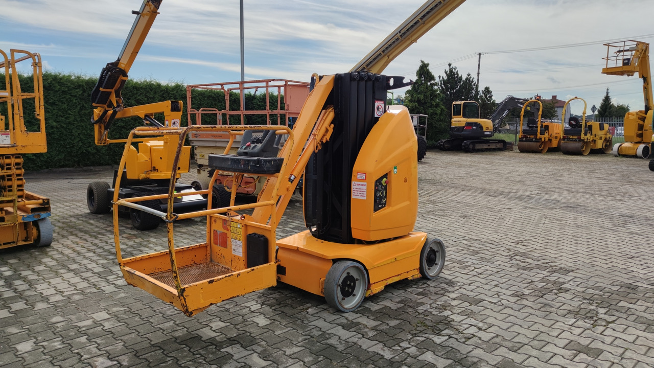 JLG TOUCAN 10 E - Plataforma de mástil vertical: foto 1 JLG TOUCAN 10 E - Plataforma de mástil vertical: foto 1