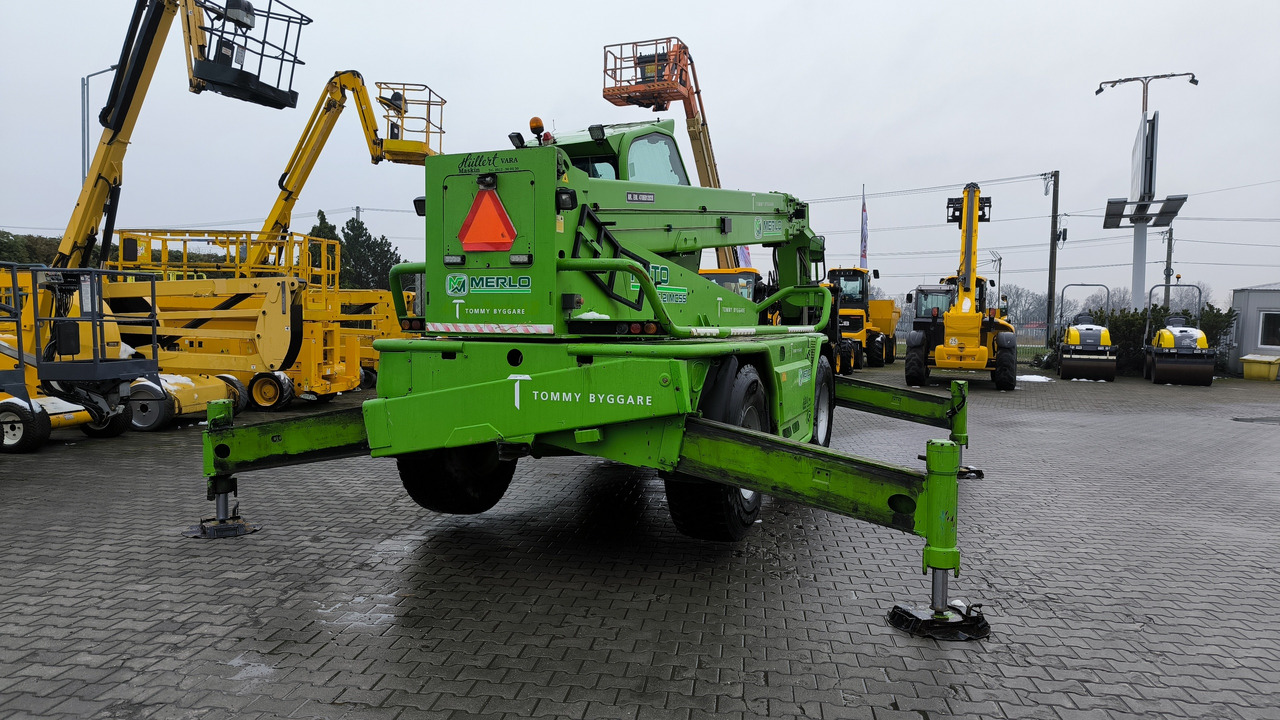 Cargadora de ruedas telescópica MERLO ROTO 45.21 MCSS: foto 15 Cargadora de ruedas telescópica MERLO ROTO 45.21 MCSS: foto 15