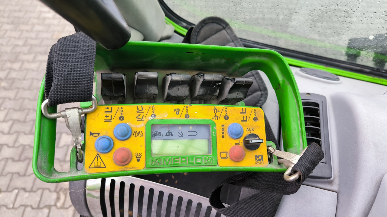 Cargadora de ruedas telescópica MERLO ROTO 45.21 MCSS: foto 10 Cargadora de ruedas telescópica MERLO ROTO 45.21 MCSS: foto 10