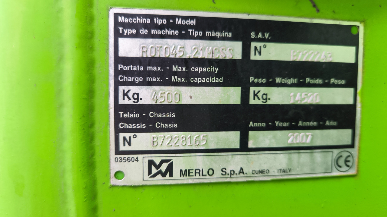Cargadora de ruedas telescópica MERLO ROTO 45.21 MCSS: foto 18 Cargadora de ruedas telescópica MERLO ROTO 45.21 MCSS: foto 18