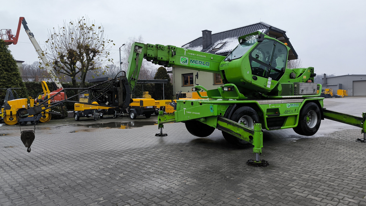 Cargadora de ruedas telescópica MERLO ROTO 45.21 MCSS: foto 11 Cargadora de ruedas telescópica MERLO ROTO 45.21 MCSS: foto 11