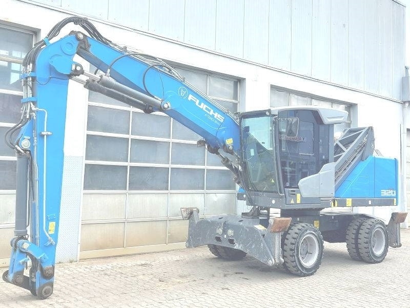 Fuchs MHL 320 F - Manipulador de materiales: foto 2 Fuchs MHL 320 F - Manipulador de materiales: foto 2