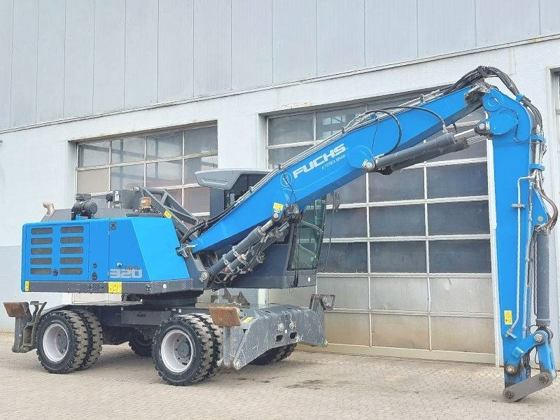 Fuchs MHL 320 F - Manipulador de materiales: foto 4 Fuchs MHL 320 F - Manipulador de materiales: foto 4