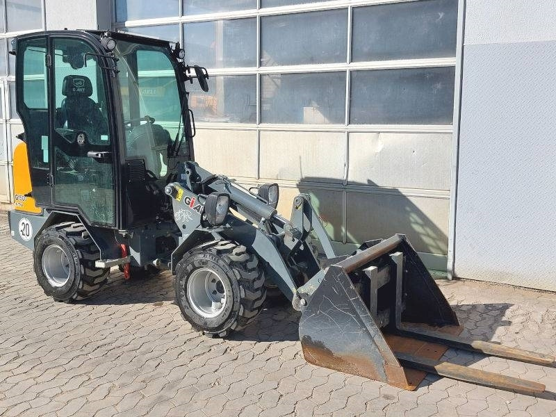 Giant G 1500 X-Tra - Minicargadora: foto 4 Giant G 1500 X-Tra - Minicargadora: foto 4