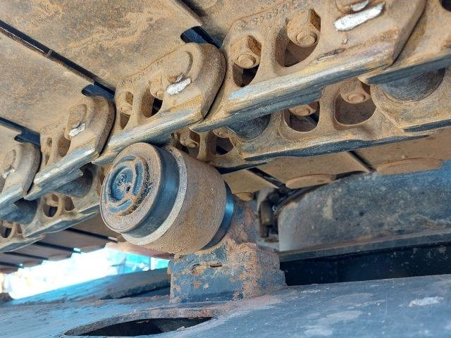 Excavadora de cadenas Hitachi ZX 135 US-6: foto 10