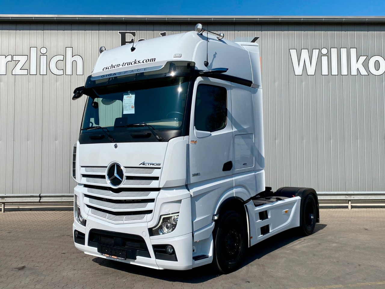 Mercedes-Benz 1851 Actros | GigaSpace*Navi*Retarder*Mirror Cam - Cabeza tractora: foto 1 Mercedes-Benz 1851 Actros | GigaSpace*Navi*Retarder*Mirror Cam - Cabeza tractora: foto 1