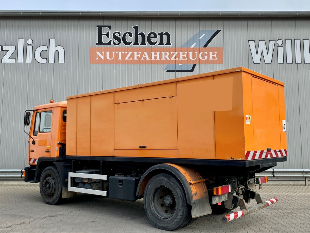 MAN 18.272 / Stromaggregat - Camión, Vehículo municipal: foto 3 MAN 18.272 / Stromaggregat - Camión, Vehículo municipal: foto 3