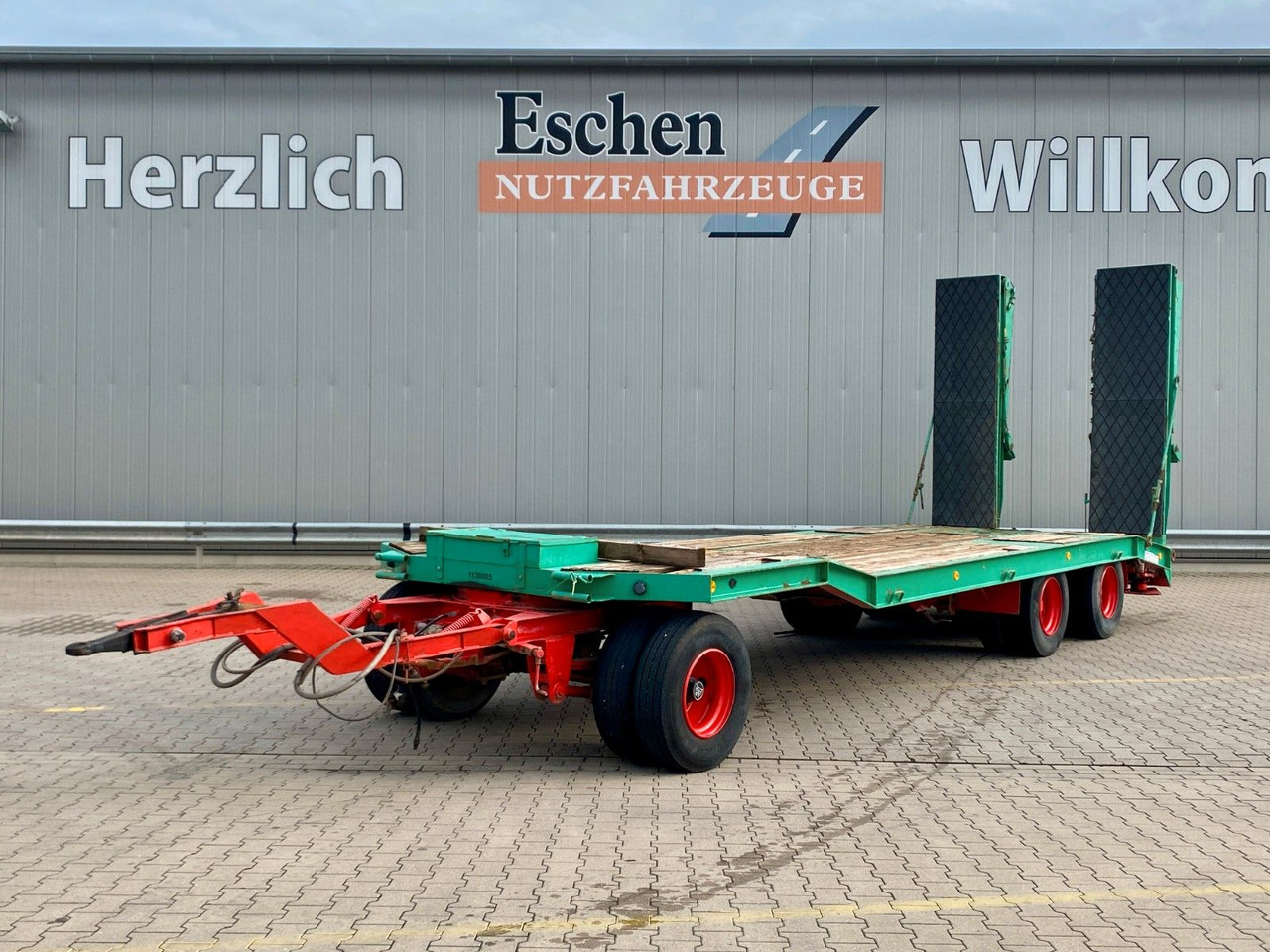 Goldhofer TU3-24/80 Tieflader*Wechselzugauge*Trommelbremse - Remolque góndola rebajadas: foto 1 Goldhofer TU3-24/80 Tieflader*Wechselzugauge*Trommelbremse - Remolque góndola rebajadas: foto 1
