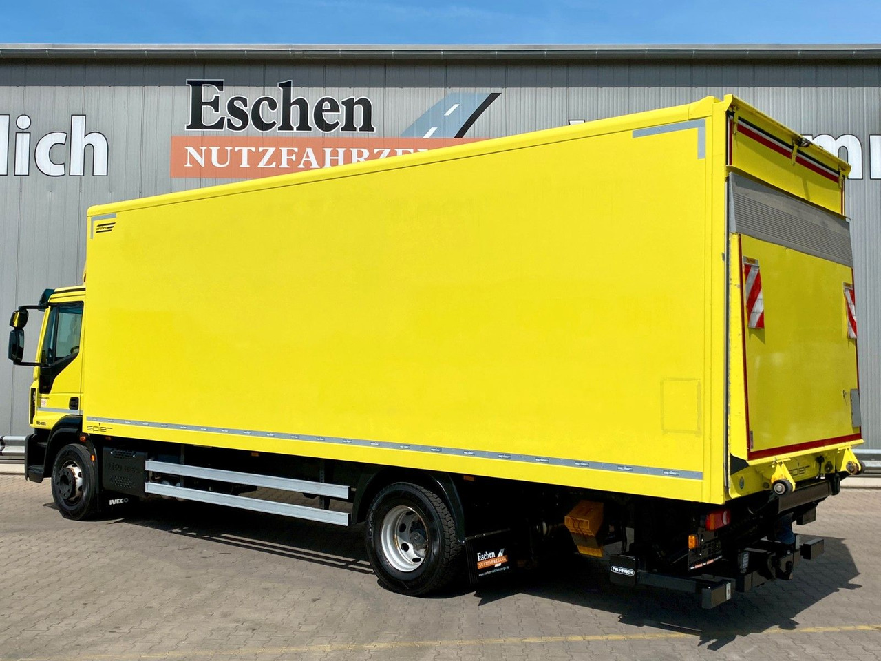 Iveco 160-250 Eurocargo | LBW 2,00to.*3x Sitze*Navi*AC - Camión caja cerrada: foto 3 Iveco 160-250 Eurocargo | LBW 2,00to.*3x Sitze*Navi*AC - Camión caja cerrada: foto 3