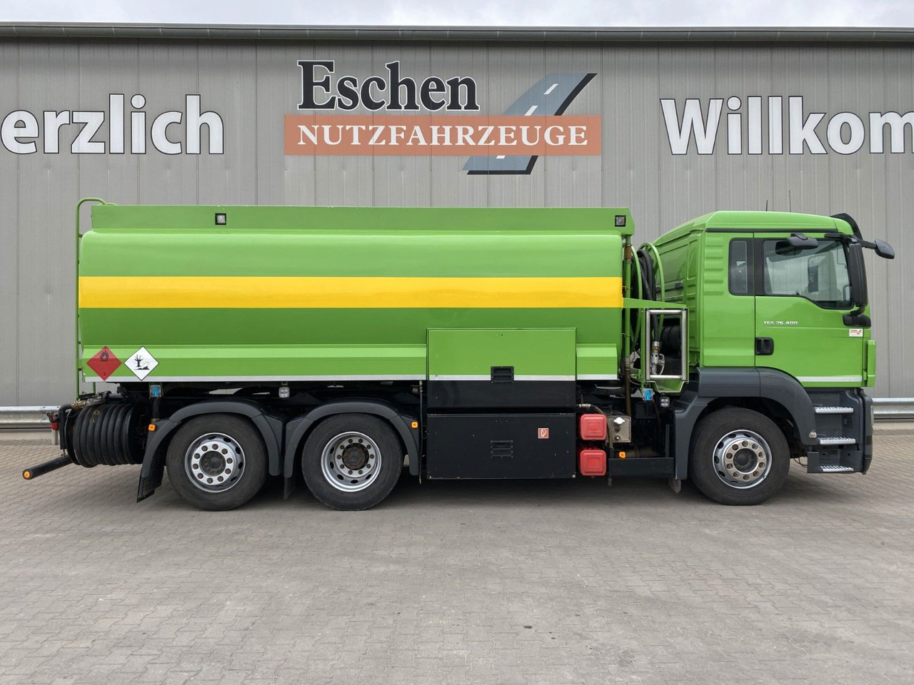 MAN 26.400 TGS A3 | 3x Kammern*20tsd Ltr.*Kamera*AHK - Camión cisterna: foto 5 MAN 26.400 TGS A3 | 3x Kammern*20tsd Ltr.*Kamera*AHK - Camión cisterna: foto 5