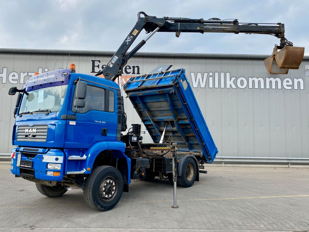 MAN TGA 18.360 4x4H BL*HIAB 122 BS-2*Dautel 3-Seiten - Camión volquete, Camión grúa: foto 2 MAN TGA 18.360 4x4H BL*HIAB 122 BS-2*Dautel 3-Seiten - Camión volquete, Camión grúa: foto 2
