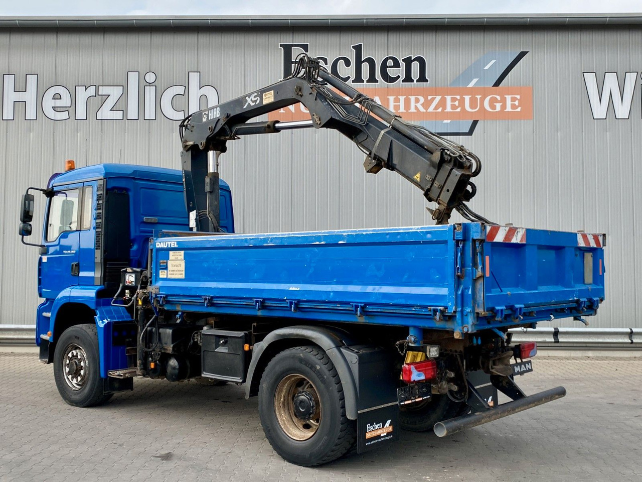MAN TGA 18.360 4x4H BL*HIAB 122 BS-2*Dautel 3-Seiten - Camión volquete, Camión grúa: foto 4 MAN TGA 18.360 4x4H BL*HIAB 122 BS-2*Dautel 3-Seiten - Camión volquete, Camión grúa: foto 4