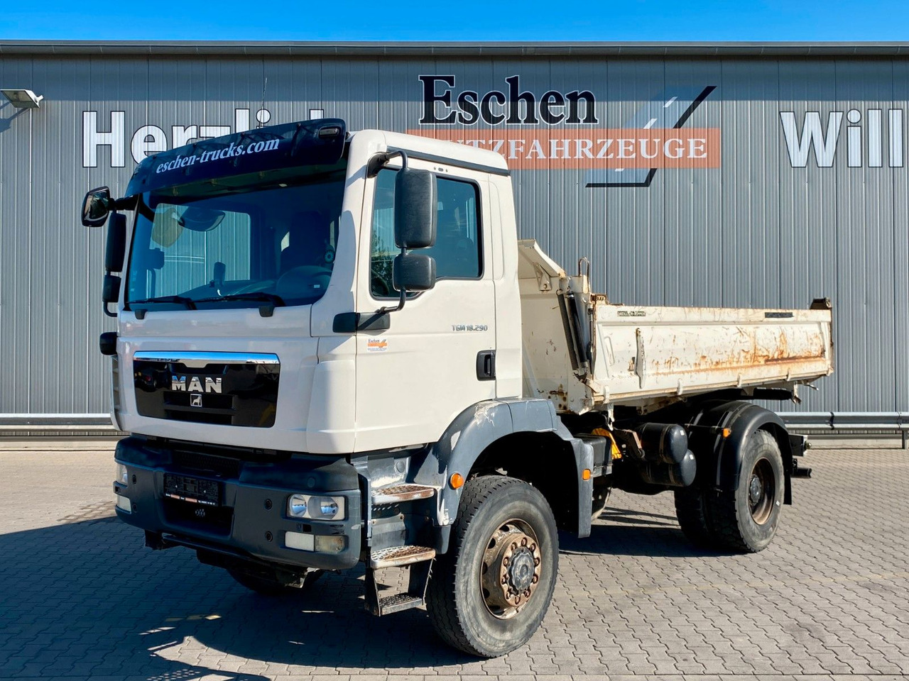 MAN TGM 18.290 4x4 | MEILLER*AHK*Oel*Blatt*1.Hand - Camión volquete: foto 1 MAN TGM 18.290 4x4 | MEILLER*AHK*Oel*Blatt*1.Hand - Camión volquete: foto 1
