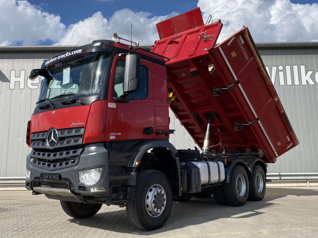 Mercedes-Benz 3345 6x6 - Camión volquete: foto 1 Mercedes-Benz 3345 6x6 - Camión volquete: foto 1