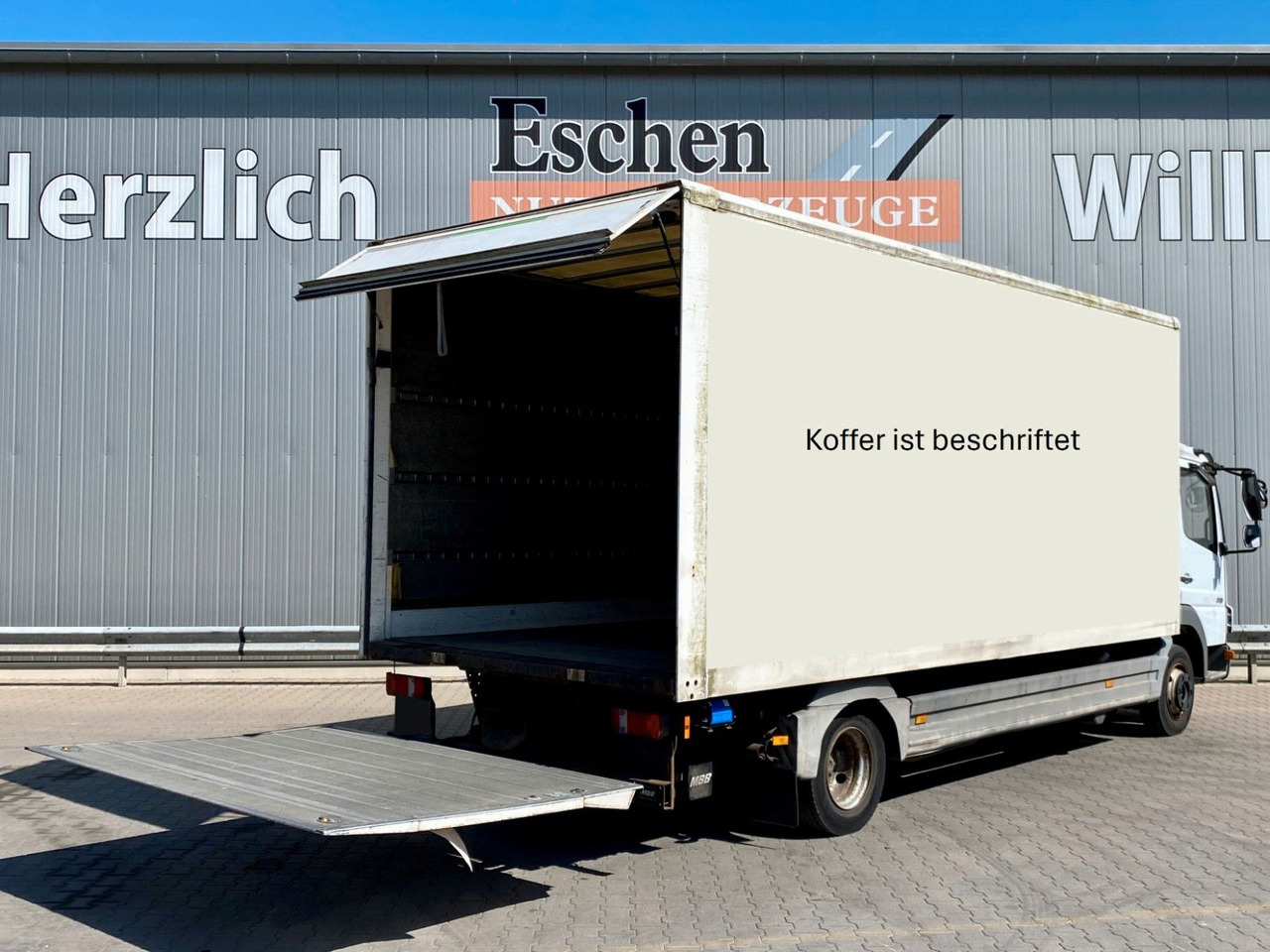 Mercedes-Benz 818 Atego | MBB LBW 1,00to.*3x Sitze*AHK*Teppich - Furgoneta caja cerrada: foto 5 Mercedes-Benz 818 Atego | MBB LBW 1,00to.*3x Sitze*AHK*Teppich - Furgoneta caja cerrada: foto 5