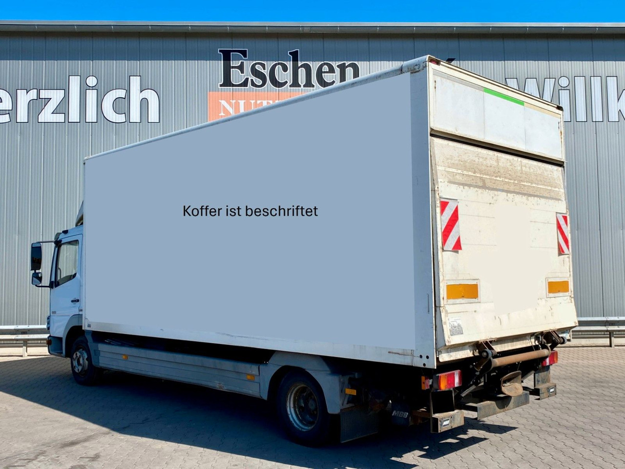 Mercedes-Benz 818 Atego | MBB LBW 1,00to.*3x Sitze*AHK*Teppich - Furgoneta caja cerrada: foto 3 Mercedes-Benz 818 Atego | MBB LBW 1,00to.*3x Sitze*AHK*Teppich - Furgoneta caja cerrada: foto 3