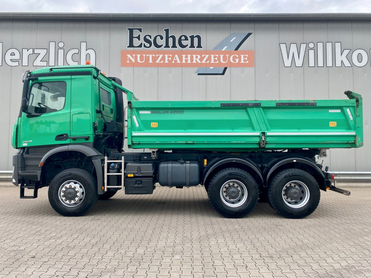Mercedes-Benz Arocs 3345 6x6 | MEILLER*Bordmatik*Blatt*AHK+Oel - Camión volquete: foto 3 Mercedes-Benz Arocs 3345 6x6 | MEILLER*Bordmatik*Blatt*AHK+Oel - Camión volquete: foto 3