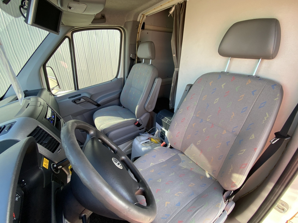 Furgón Volkswagen Crafter: foto 14