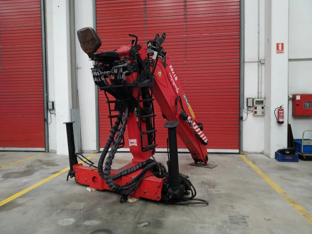 Grúa Epsilon Q170Z96 - Grúa para camión para Camión: foto 4 Grúa Epsilon Q170Z96 - Grúa para camión para Camión: foto 4