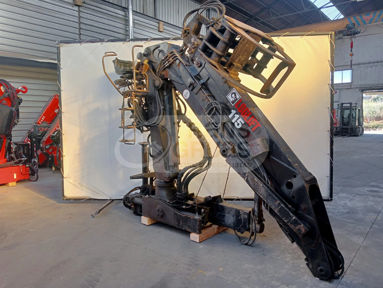 Grúa forestal F115 ZT 93A - Grúa para camión: foto 4 Grúa forestal F115 ZT 93A - Grúa para camión: foto 4