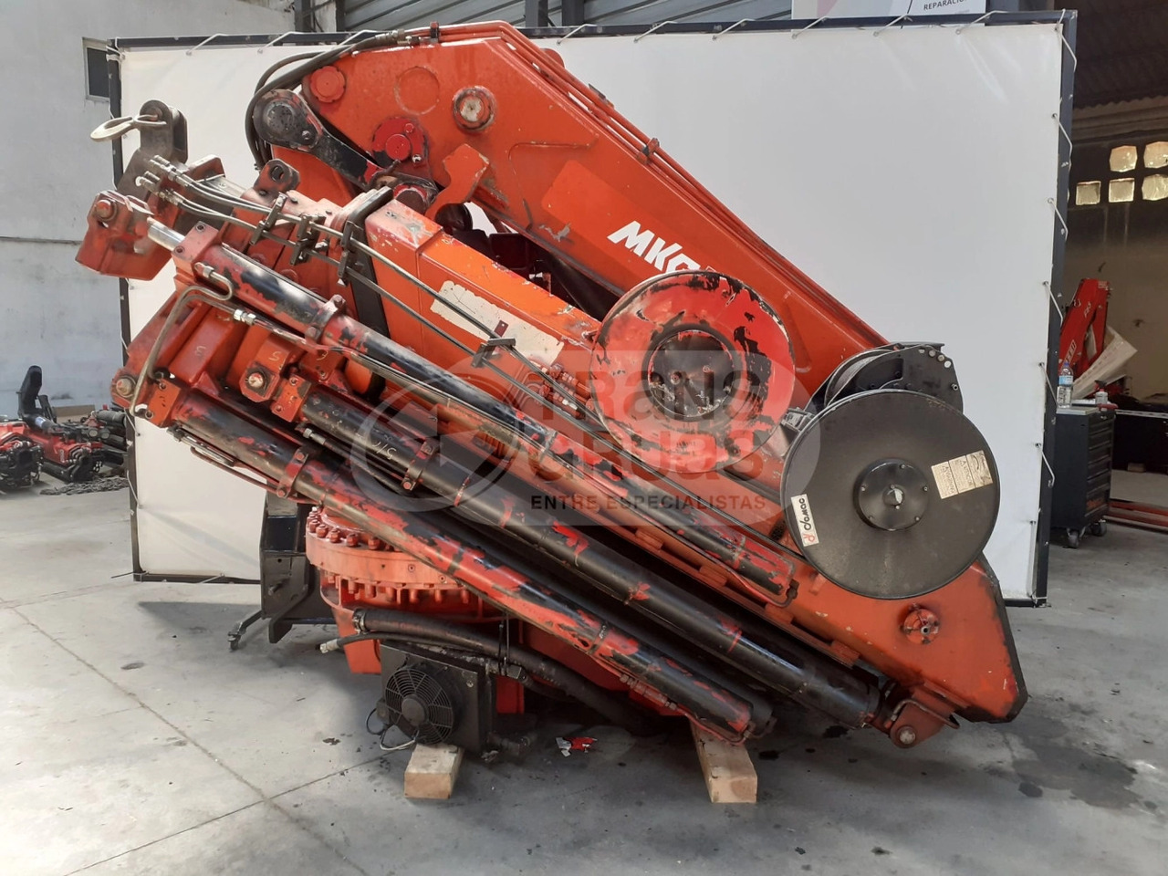 Grúa hidráulica MKG HLK 770 HP - Grúa para camión: foto 1 Grúa hidráulica MKG HLK 770 HP - Grúa para camión: foto 1