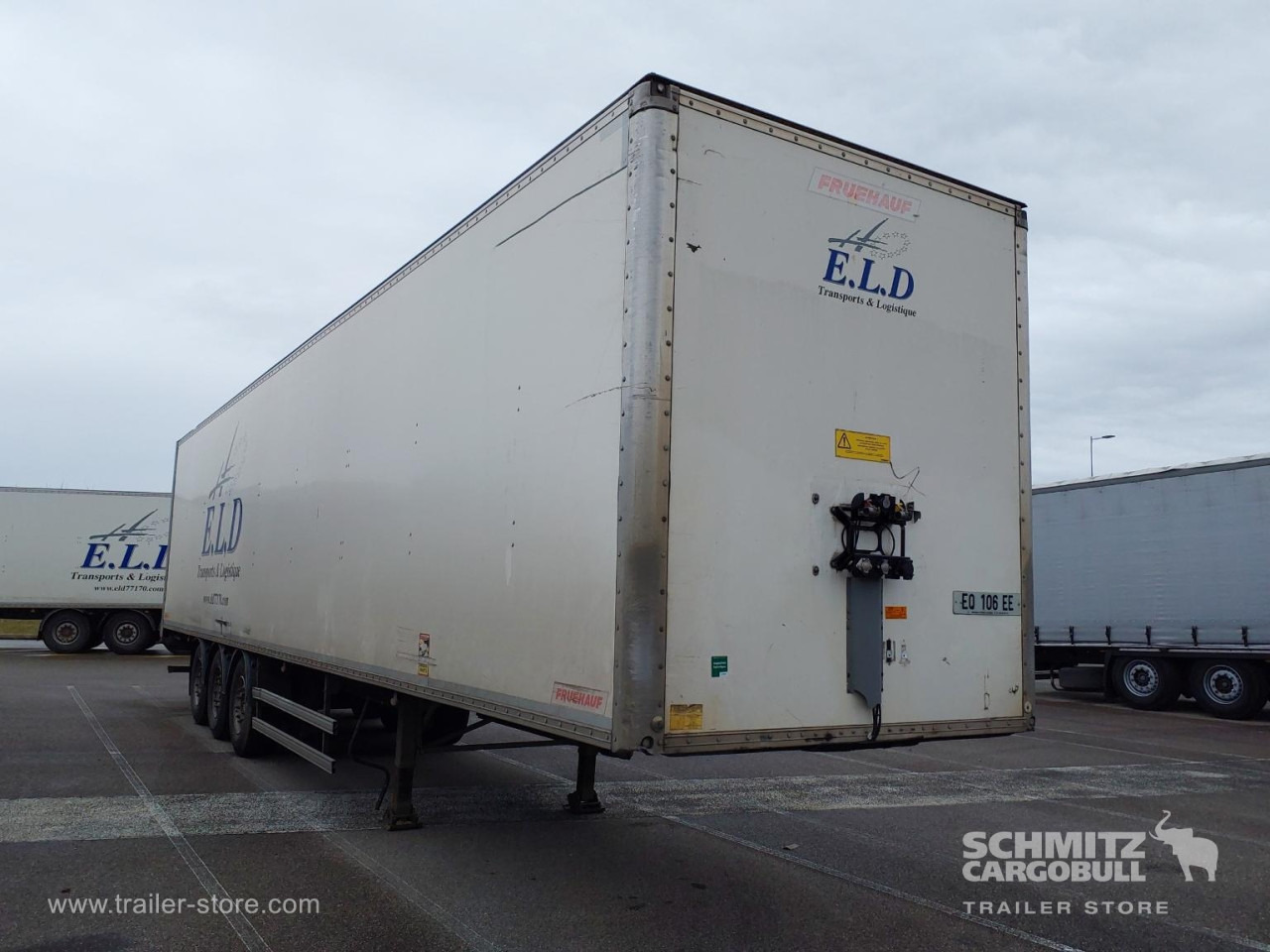 FRUEHAUF Dryfreight Standard Roller shutter door - Semirremolque caja cerrada: foto 1 FRUEHAUF Dryfreight Standard Roller shutter door - Semirremolque caja cerrada: foto 1
