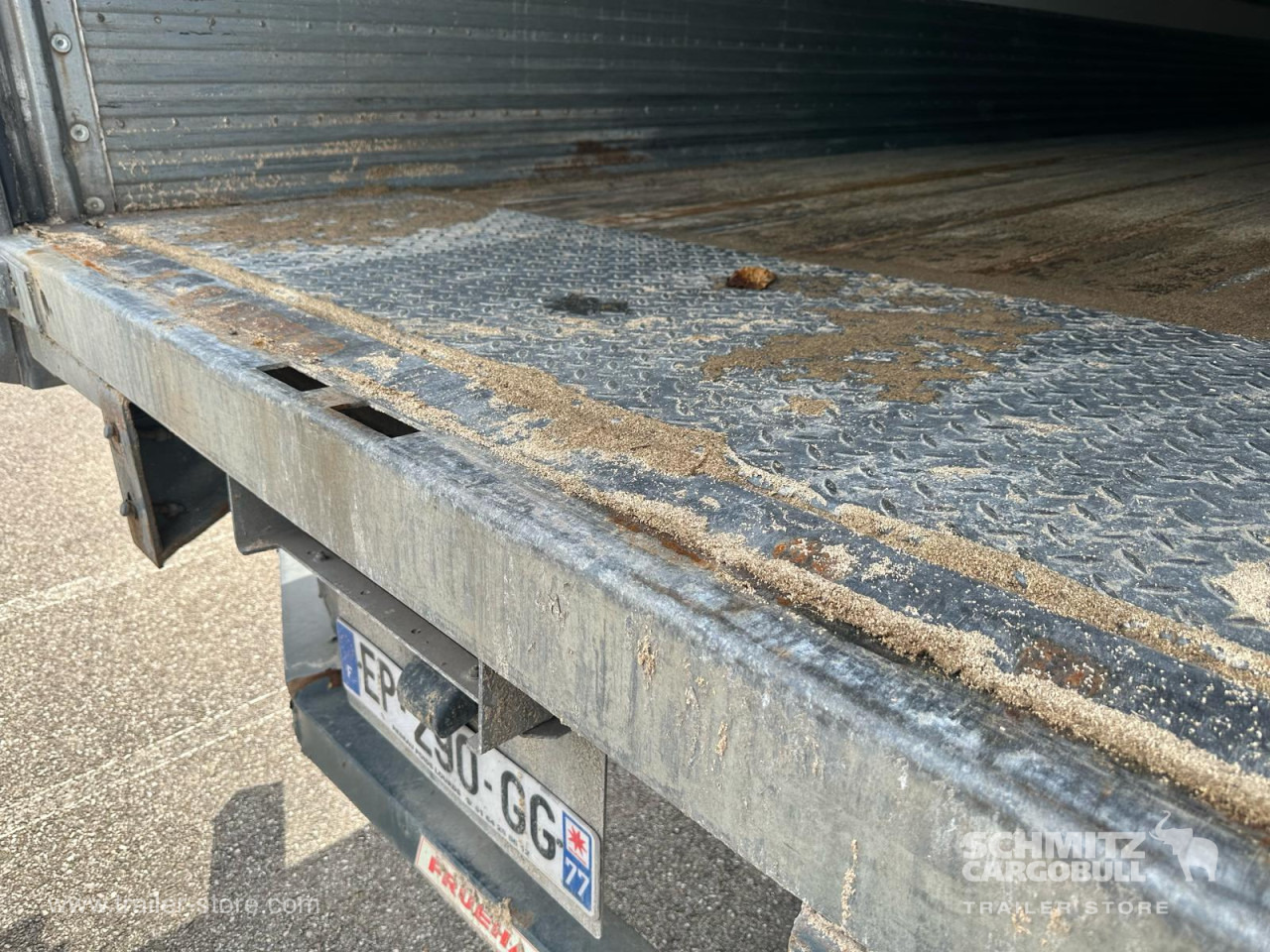 FRUEHAUF Dryfreight Standard Roller shutter door - Semirremolque caja cerrada: foto 4 FRUEHAUF Dryfreight Standard Roller shutter door - Semirremolque caja cerrada: foto 4