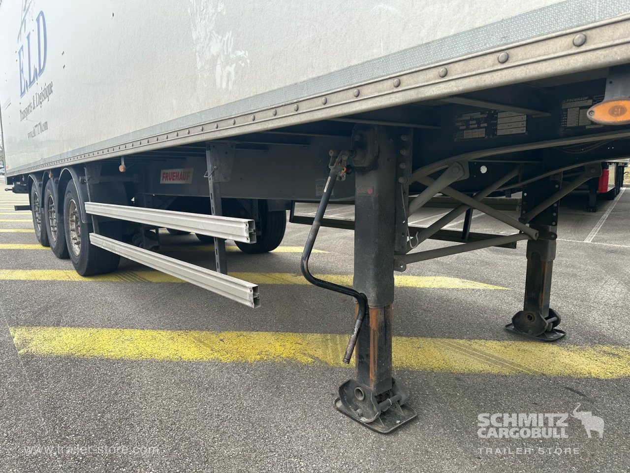 FRUEHAUF Dryfreight Standard Roller shutter door - Semirremolque caja cerrada: foto 2 FRUEHAUF Dryfreight Standard Roller shutter door - Semirremolque caja cerrada: foto 2
