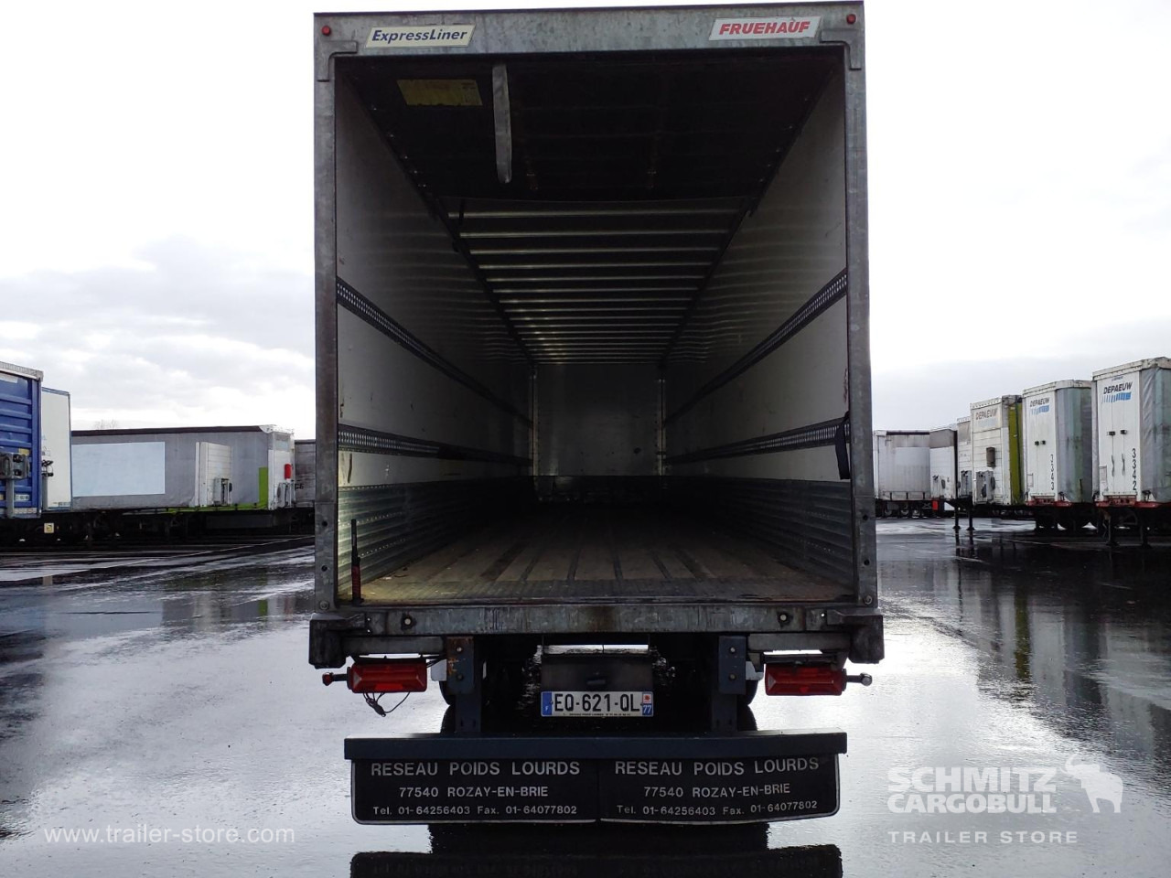 FRUEHAUF Dryfreight Standard Roller shutter door - Semirremolque caja cerrada: foto 3 FRUEHAUF Dryfreight Standard Roller shutter door - Semirremolque caja cerrada: foto 3