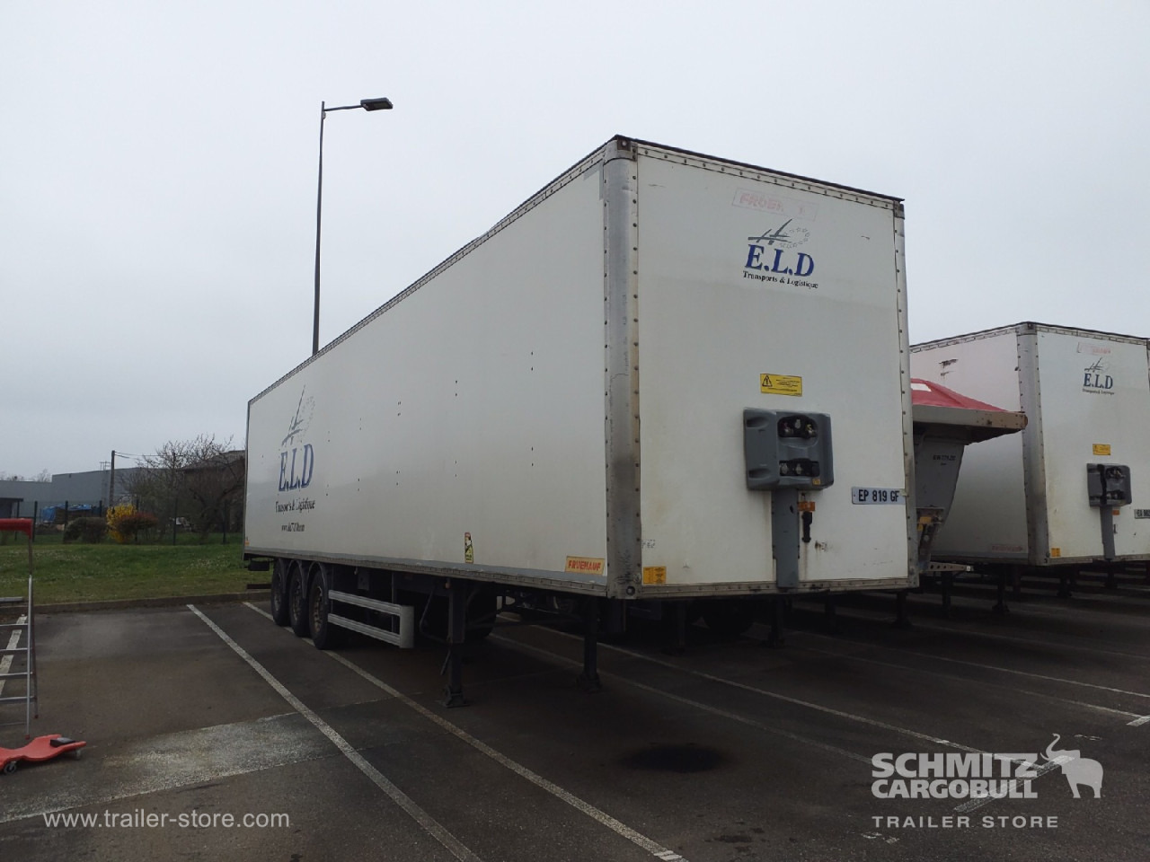 FRUEHAUF Dryfreight Standard Roller shutter door - Semirremolque caja cerrada: foto 1 FRUEHAUF Dryfreight Standard Roller shutter door - Semirremolque caja cerrada: foto 1