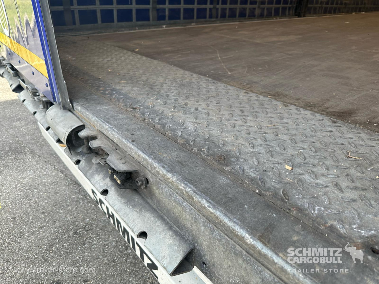 SCHMITZ Curtainsider Mega - Semirremolque lona: foto 4 SCHMITZ Curtainsider Mega - Semirremolque lona: foto 4