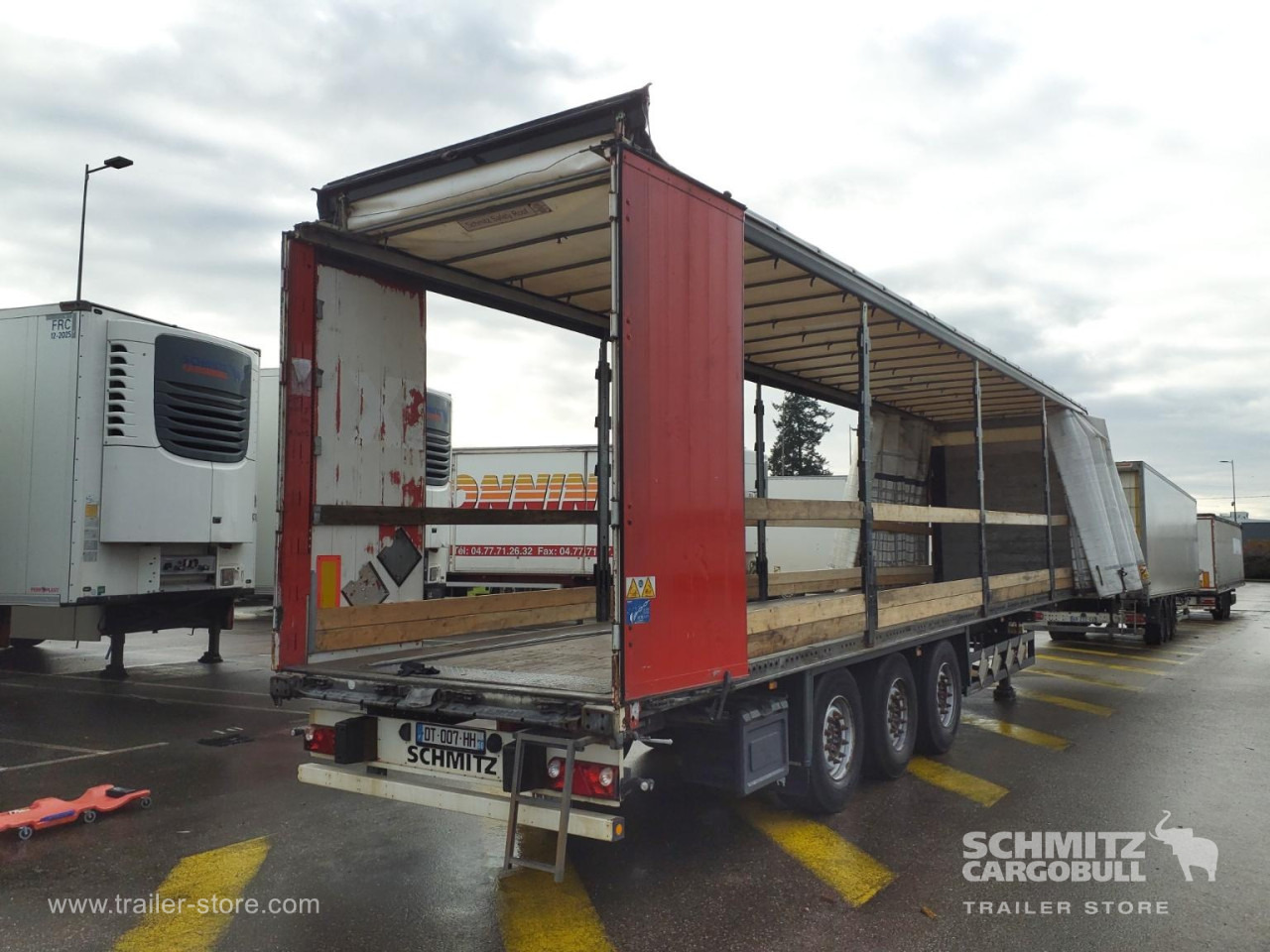 SCHMITZ Curtainsider Standard - Semirremolque lona: foto 2 SCHMITZ Curtainsider Standard - Semirremolque lona: foto 2