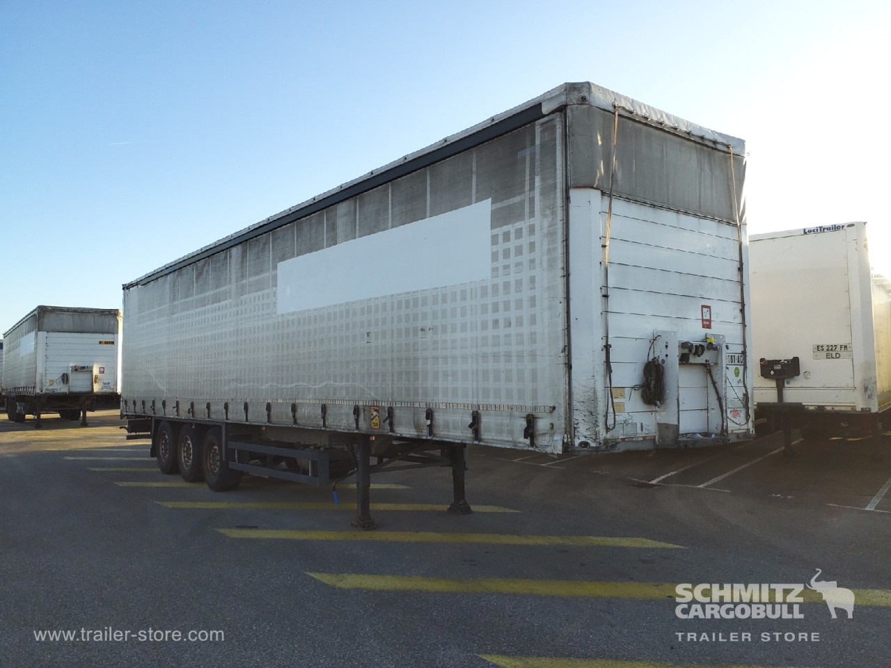 SCHMITZ Curtainsider Standard - Semirremolque lona: foto 1 SCHMITZ Curtainsider Standard - Semirremolque lona: foto 1