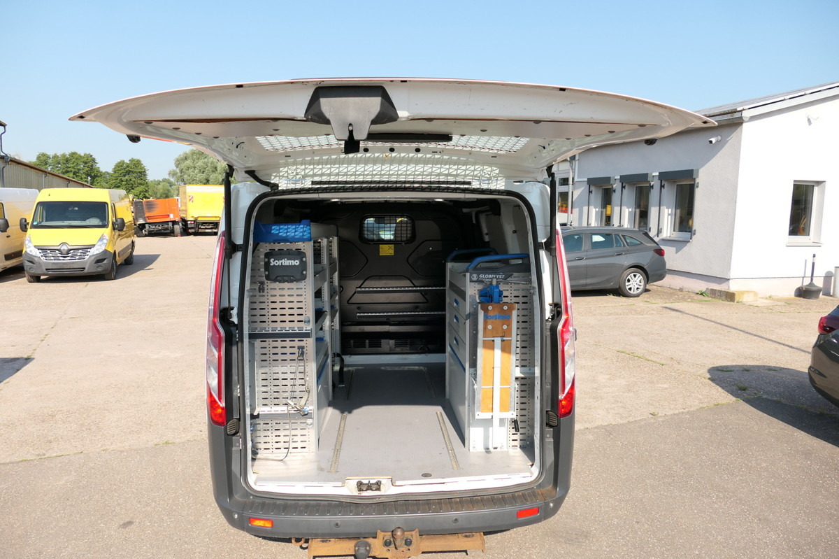 FORD Transit Custom 290 2.0 TDCi KLIMA TEMPOMAT AHK W - Furgoneta pequeña: foto 1 FORD Transit Custom 290 2.0 TDCi KLIMA TEMPOMAT AHK W - Furgoneta pequeña: foto 1