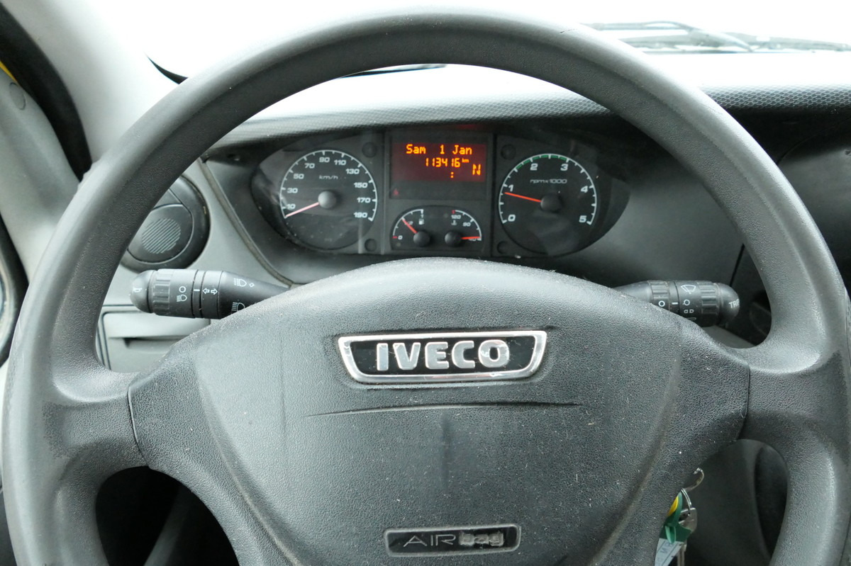 Furgoneta caja cerrada IVECO Daily 35 S11 C30C AUTOMATIK KAMERA MAXI Regale L: foto 11