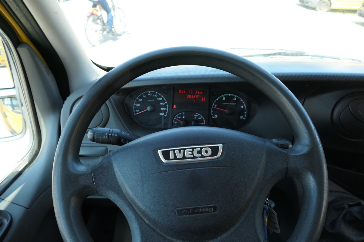Furgoneta caja cerrada IVECO Daily 35 S11 C30C AUTOMATIK KAMERA MAXI Regale L: foto 11 Furgoneta caja cerrada IVECO Daily 35 S11 C30C AUTOMATIK KAMERA MAXI Regale L: foto 11